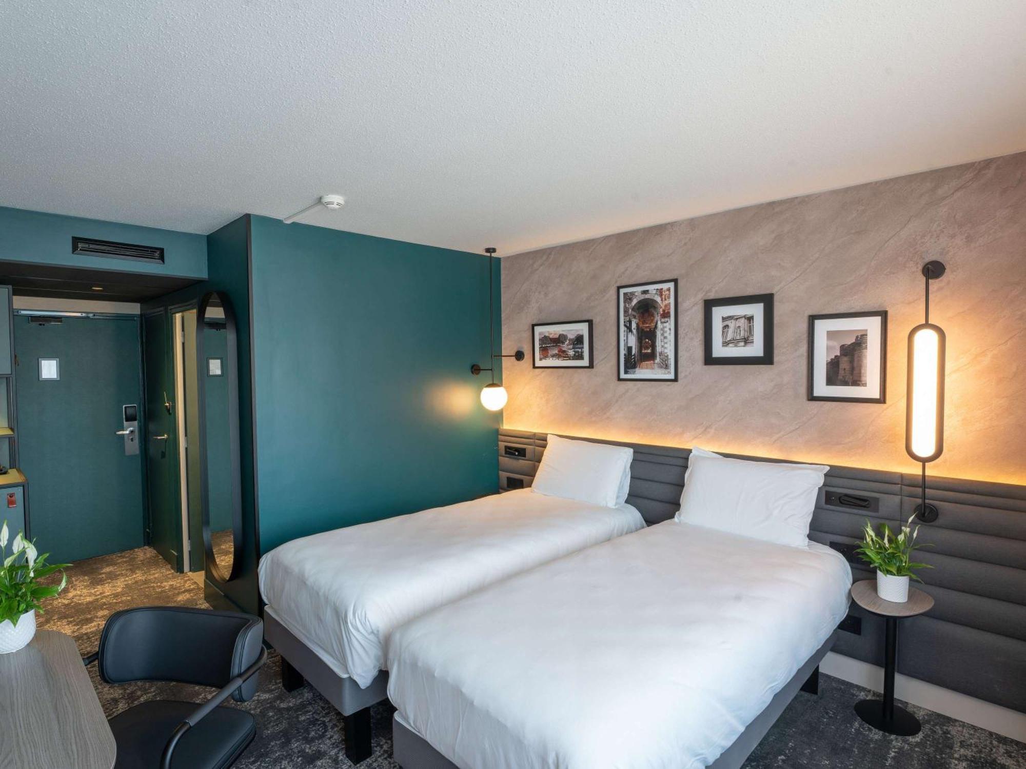 Novotel Angers Lac De Maine Eksteriør bilde