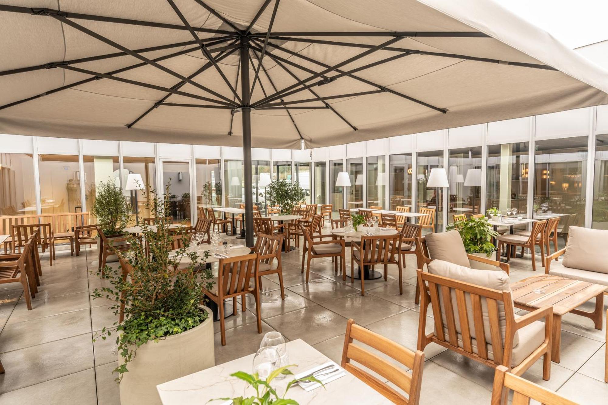 Novotel Angers Lac De Maine Eksteriør bilde
