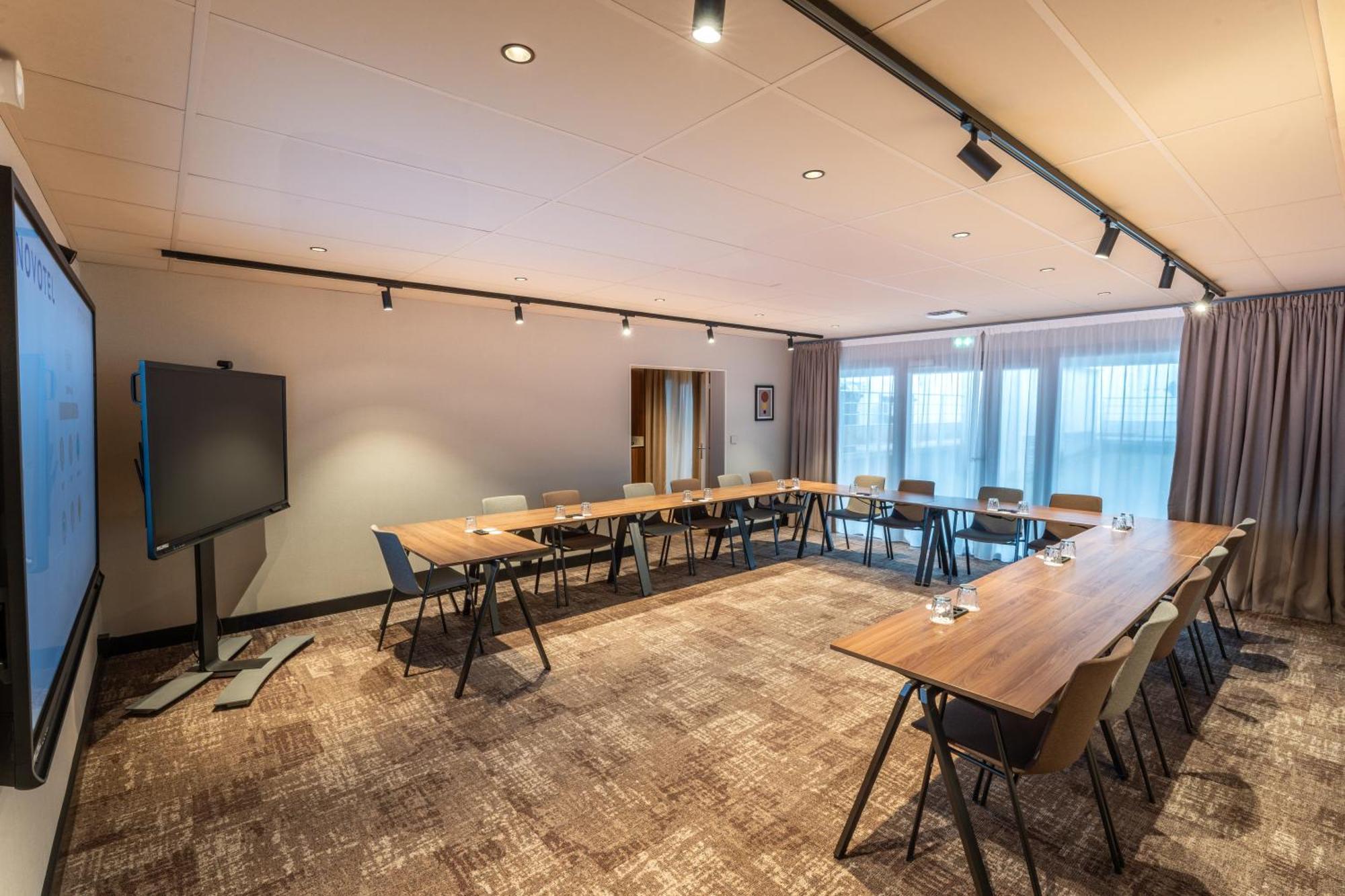Novotel Angers Lac De Maine Eksteriør bilde